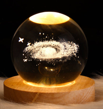 Boule de Cristal Lumineuse : Lumière d’Ambiance Unique avec Projection Éclatante AstralLuminance