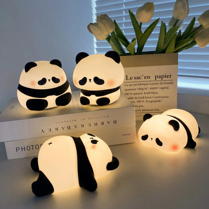 Veilleuse Animale en Silicone - Panda, Capybara, Axolotl ou Lapin - Lampe USB Rechargeable pour Enfants - AstralLuminance