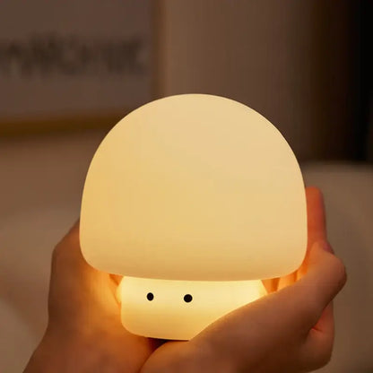 Veilleuse Animale en Silicone - Panda, Capybara, Axolotl ou Lapin - Lampe USB Rechargeable pour Enfants - AstralLuminance
