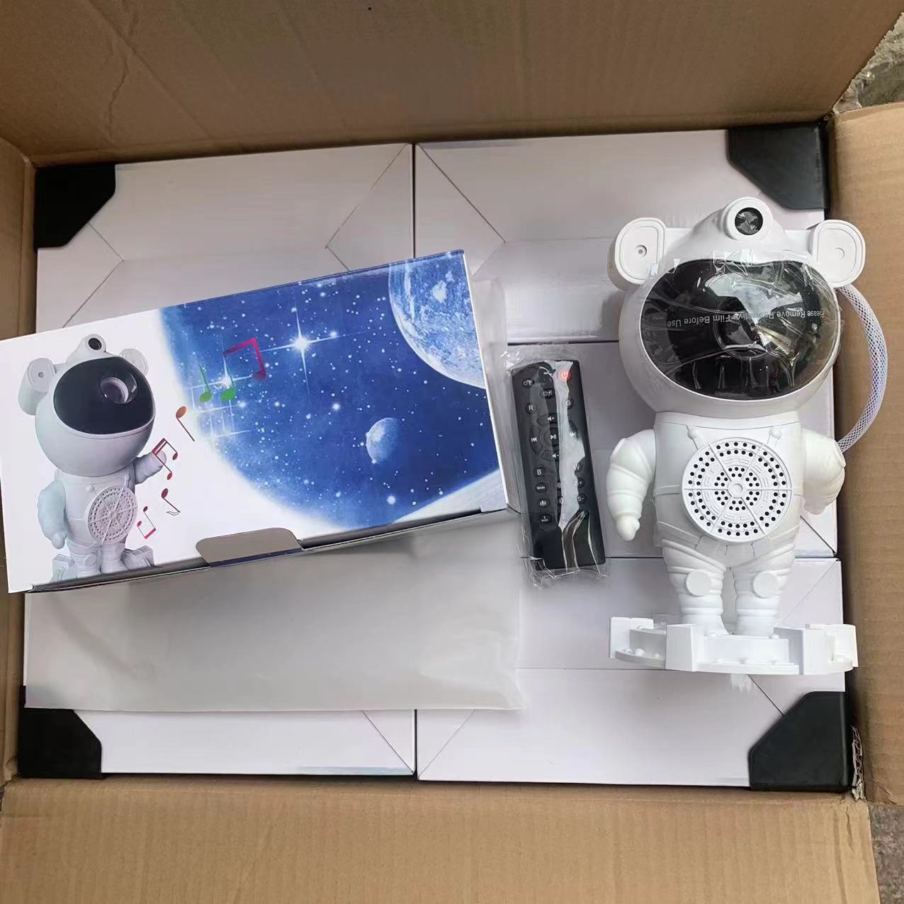 Astronaut Starry Sky Lampe Bluetooth Astronaute : Ciel Étoilé Connecté pour Ambiance Relaxante et Musicale - AstralLuminance